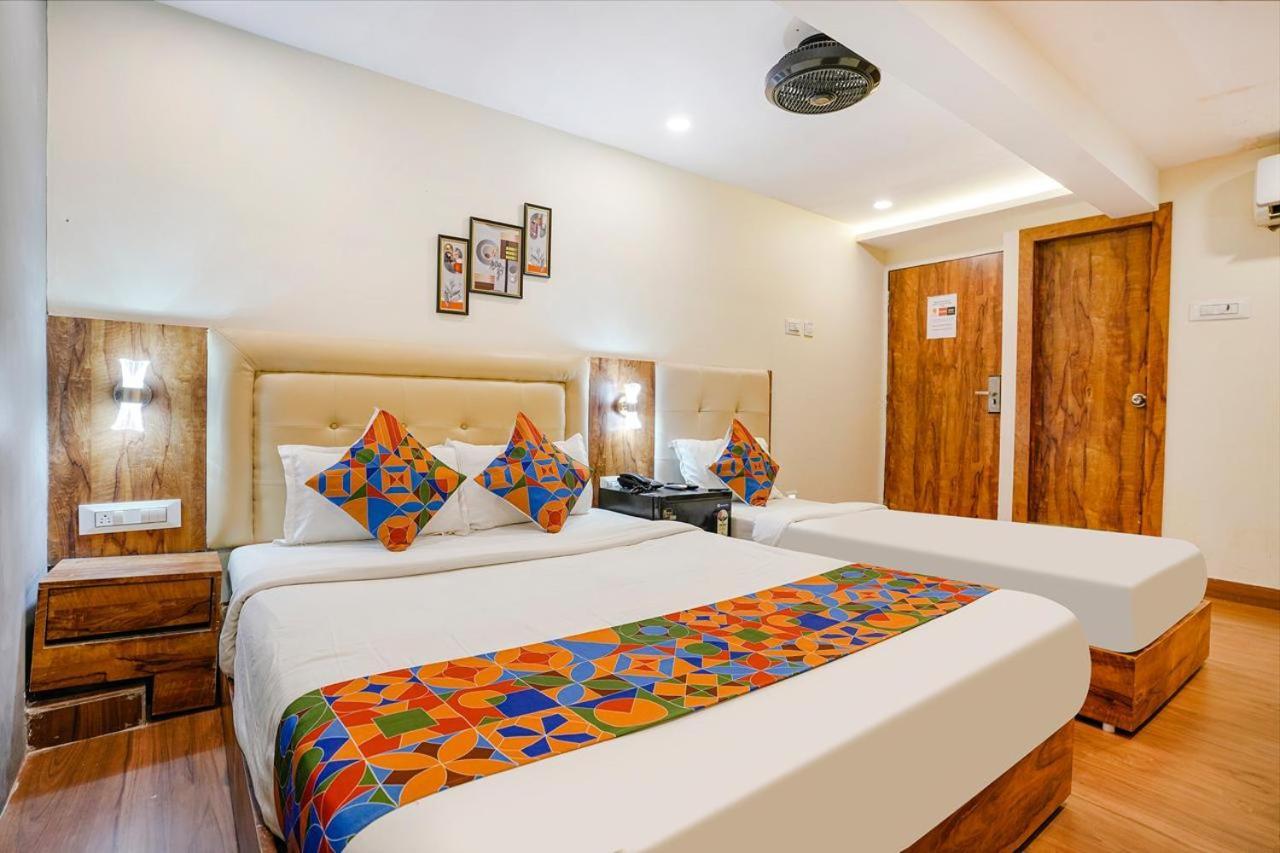 Hotel Z-A-R-A Park Goregaon West Mumbai Bagian luar foto