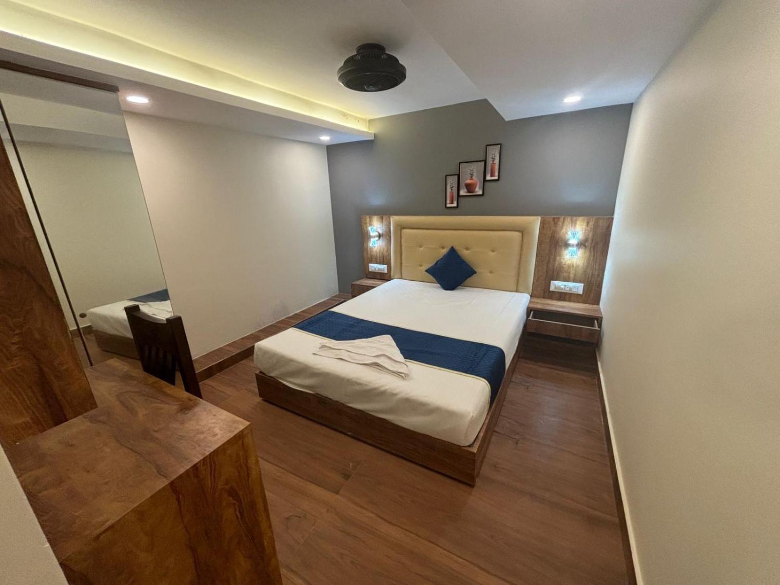 Hotel Z-A-R-A Park Goregaon West Mumbai Bagian luar foto