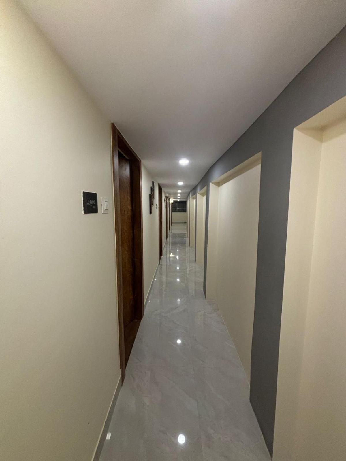 Hotel Z-A-R-A Park Goregaon West Mumbai Bagian luar foto